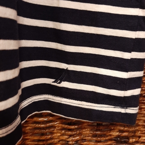 Nautica Women's Large Blue Striped 100% Cotton Short Sleeve Tee Shirt Nautical - Picture 4 of 6